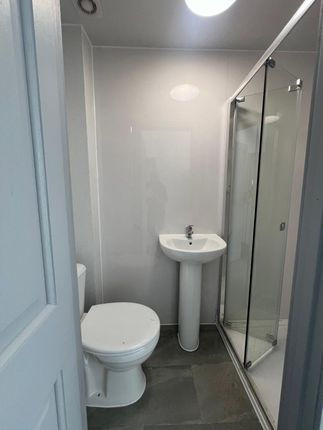 94, Fruen Road, Feltham, London photo 3