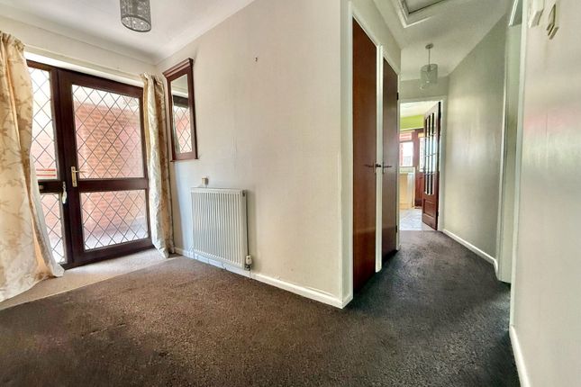 2, Clee View Meadow, Dudley photo 2