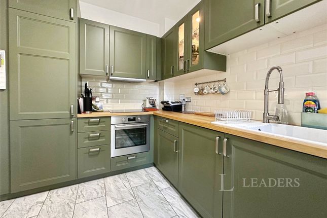 4, Magpie Road, Harlow photo 4