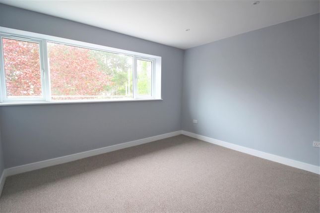 Flat 4, 63 Carisbrooke Road, Gosport photo 3
