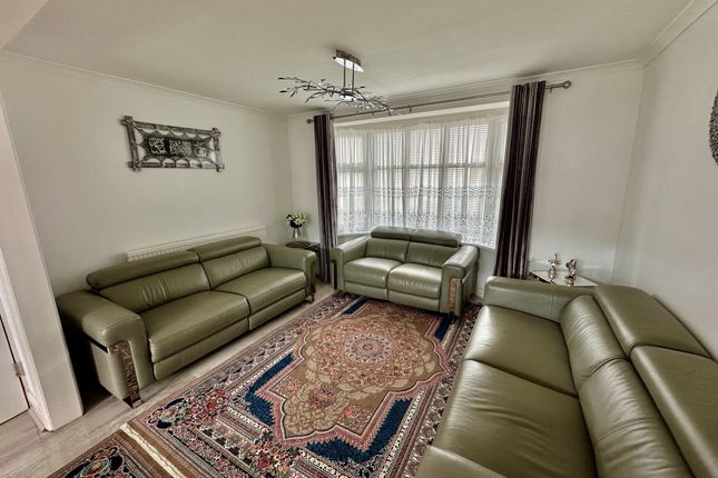 34, Cecil Road, Chadwell Heath, Essex photo 2