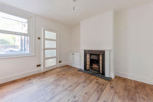 146, Victoria Street, Grantham photo 4