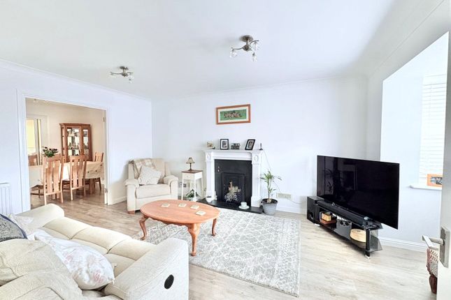 9, Popham Close, Highbridge photo 2