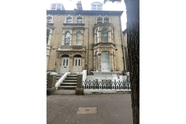 Thumbnail Flat for sale in Flat 6 41, Hove