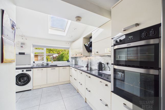 3 Holmes Drive, COVENTRY photo 4