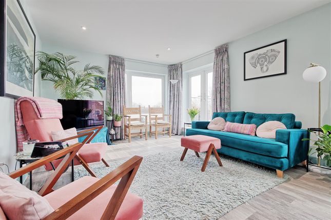 Flat for sale in Beacon Rise, Newmarket Road, Cambridge
