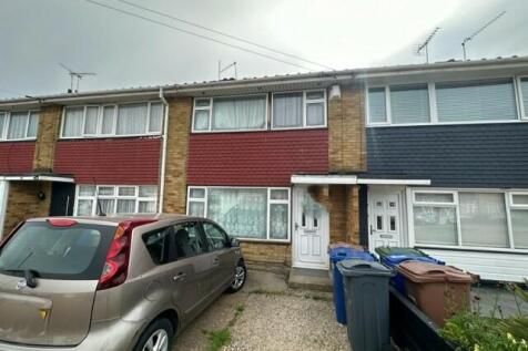 3 Bedroom Terraced For Sale