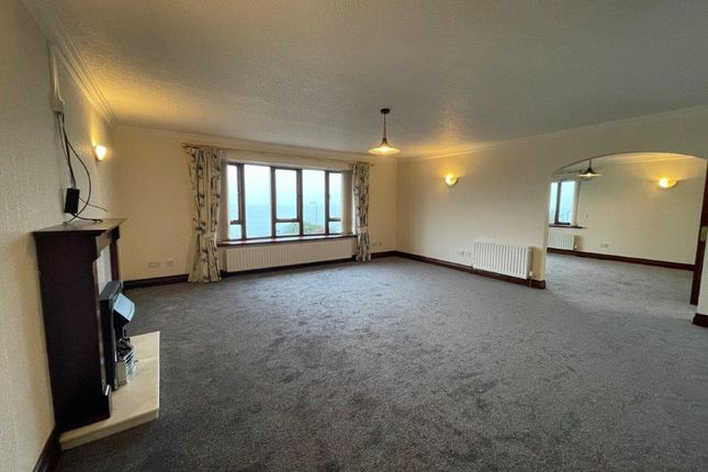 Bungalow to rent in Seacliff Road, Onchan, Isle Of Man