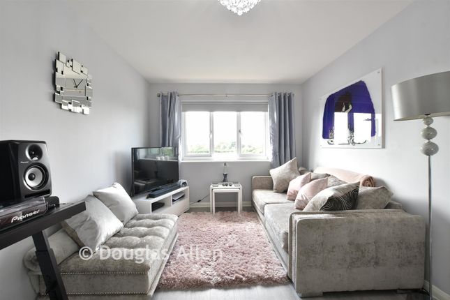 Cranfield Park Court, Radwinter Avenue, Wickford photo 4