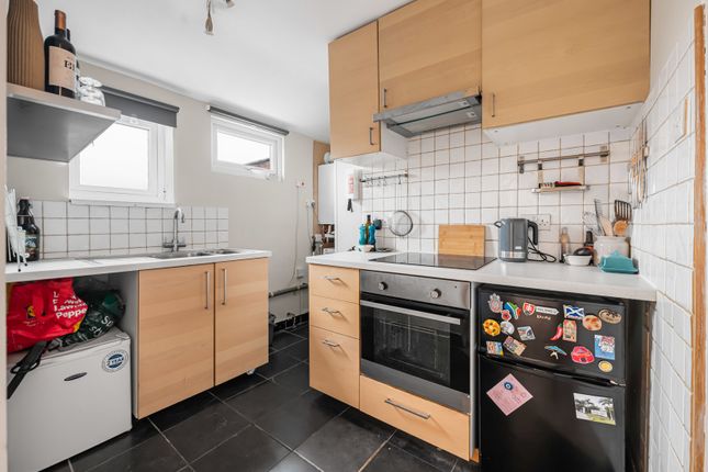Flat 3, 102, Melfort Road, Thornton Heath photo 4