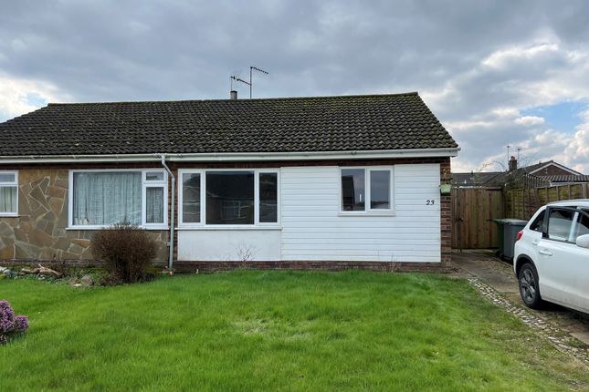 Thumbnail Bungalow to rent in Westfield Road, Norwich
