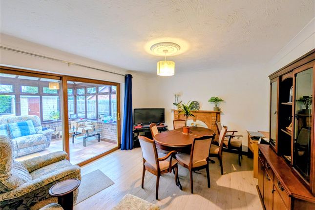 16, Hungarton Drive, Leicester photo 2