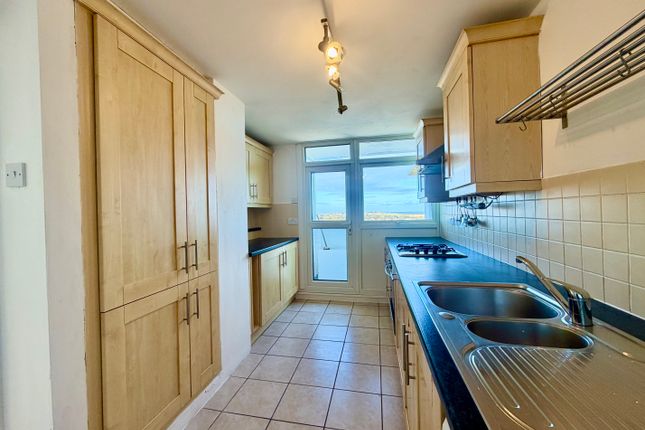 Grenada Drive, Whitley Bay photo 4