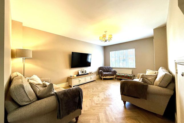 19, Clematis Drive, Garstang photo 2