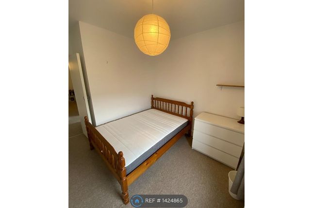 Room to rent in St. Edwards Road, Gosport PO12