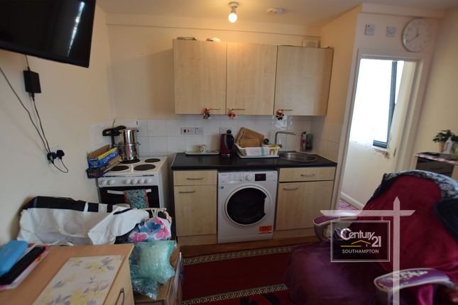 Flat 37, Mede House, Salisbury Street, SOUTHAMPTON photo 2