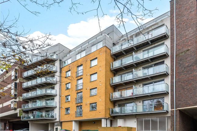 Thumbnail Flat for sale in Tetty Way, Bromley