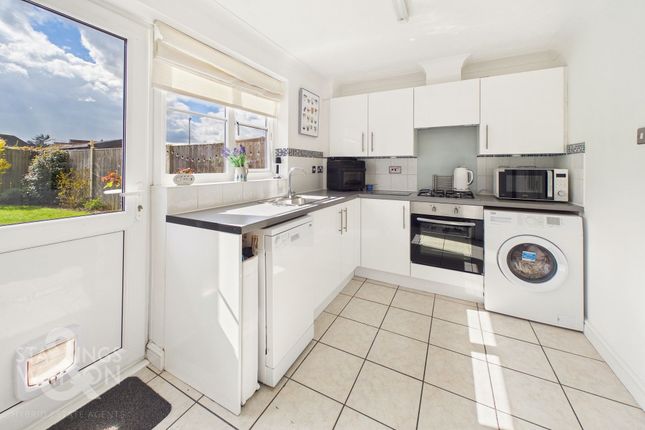 9 Rio Close, Lowestoft photo 3