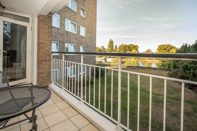 8, York Court, The Albany, Kingston photo 3