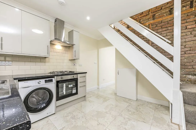 119, Kneller Road, Twickenham photo 2