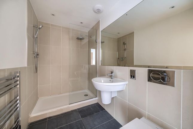 Flat for sale in Amersham, Buckinghamshire