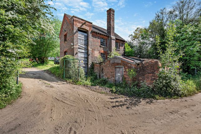 Barn conversion for sale in Smockham Farm, Reynolds Lane, Tunbridge Wells, Kent