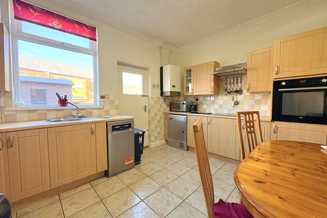 26 Huxley Street, Bolton photo 2