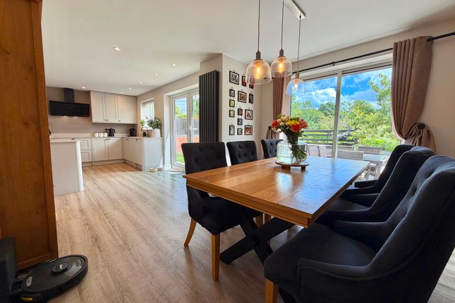 9 Hadrian Close, Lydney photo 3
