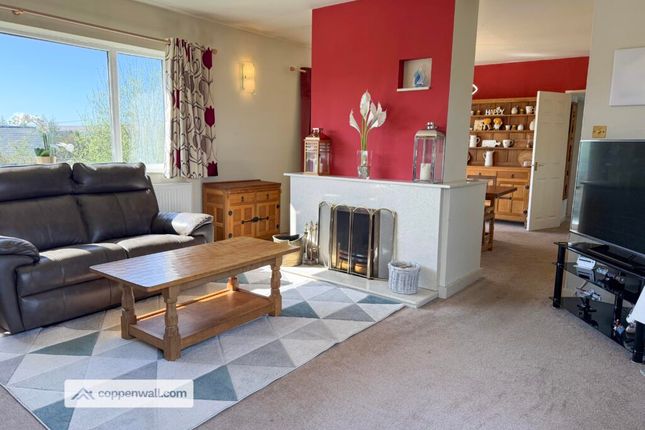 4, Hillside Cres, Bacup photo 2