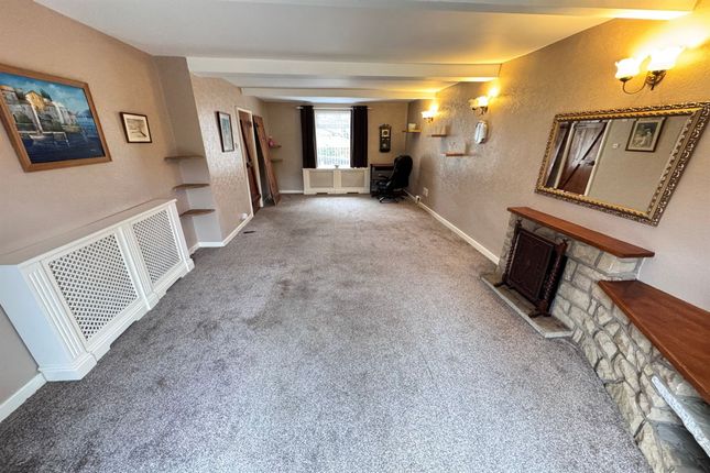36 Burrfields Road, High Peak photo 4