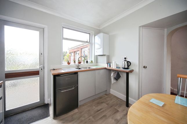 55, Blundell Road, Luton photo 4