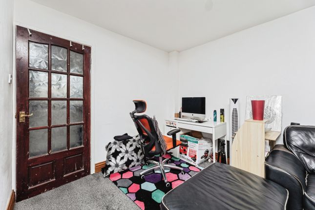 3, Hudswell Street, Wakefield photo 5