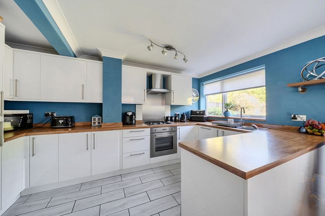 16, Link Lane, Pulborough photo 4