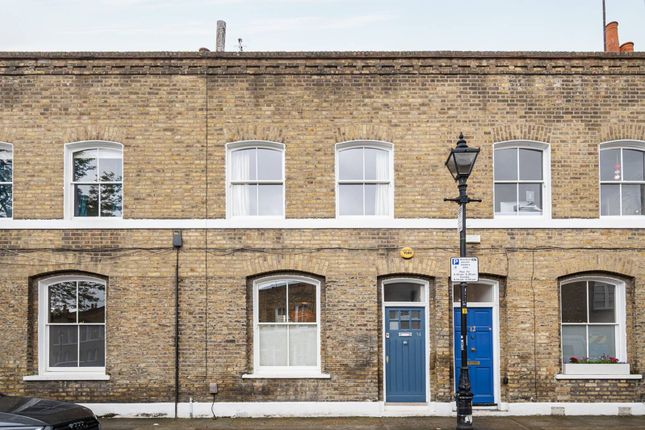 Thumbnail Terraced house for sale in Quilter Street, Columbia Road, London