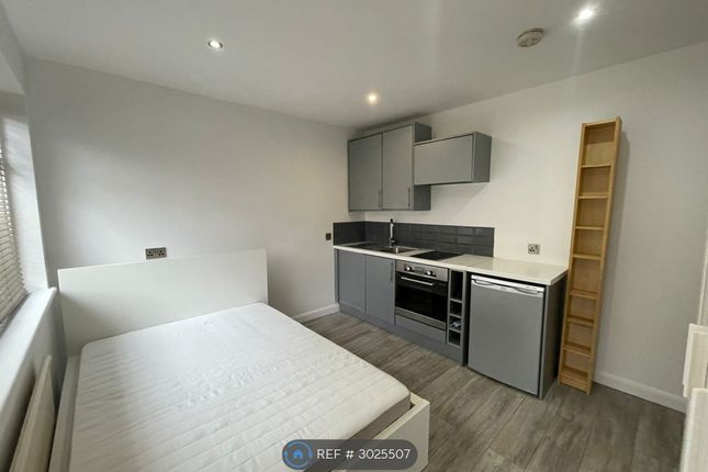 Birkbeck Road, London photo 3