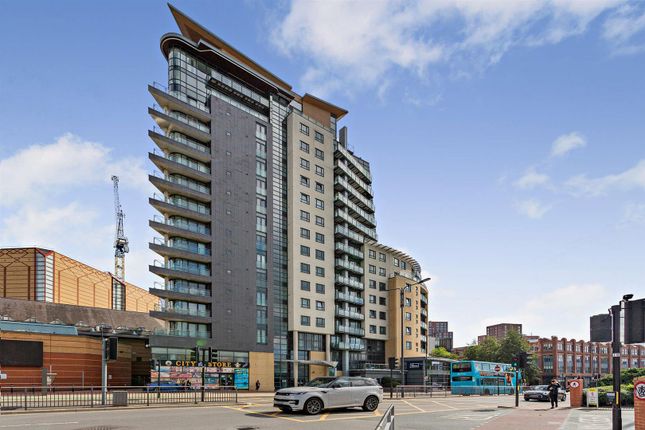 8663969-Exterior02-800.Jpg