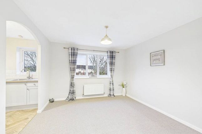 58, Powderham Avenue, Worcestershire photo 3