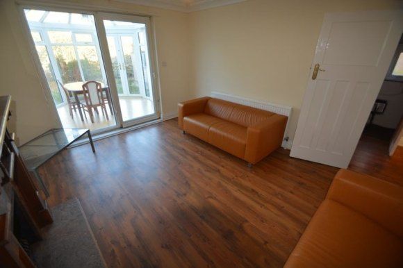 3-bed house on 60, St. Annes Road, Leeds, £650/mo