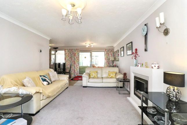 7, Coulton Grove, Billingham photo 4