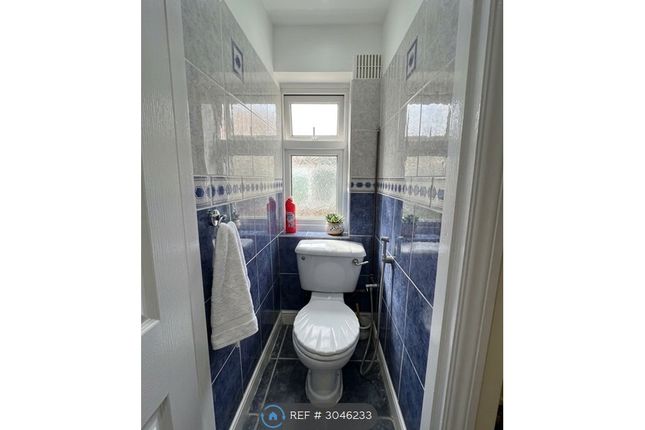 First Floor Flat, Almorah Road, Hounslow photo 4
