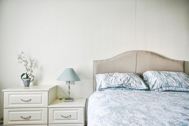 Flat 13, Regency Gardens,, Sandford Road, Gloucestershire photo 4
