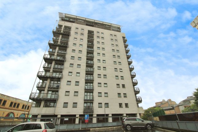 Thumbnail Flat for sale in Queen Street, Cardiff