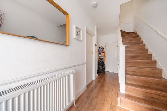 113, Manor Way, Mitcham photo 2