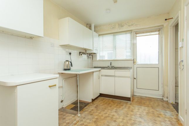4, Elmleigh Road, Canterbury photo 3