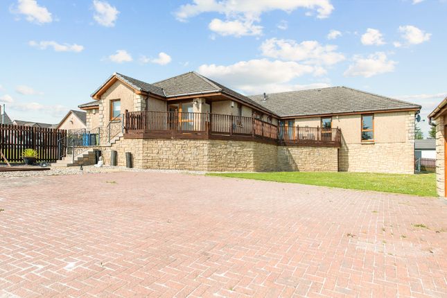 13, Falla Hill Place, Bathgate photo 2