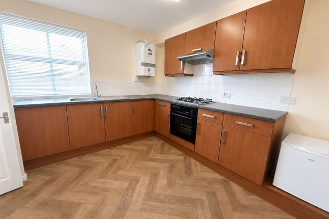 12A,, Westgate, North Yorkshire photo 2