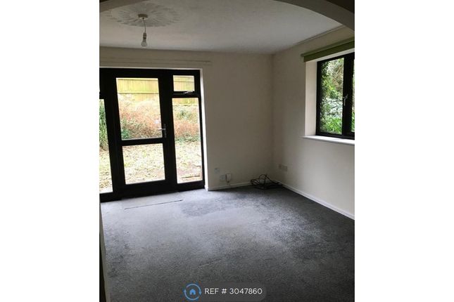 Flat, Kathleen Road, Southampton photo 2