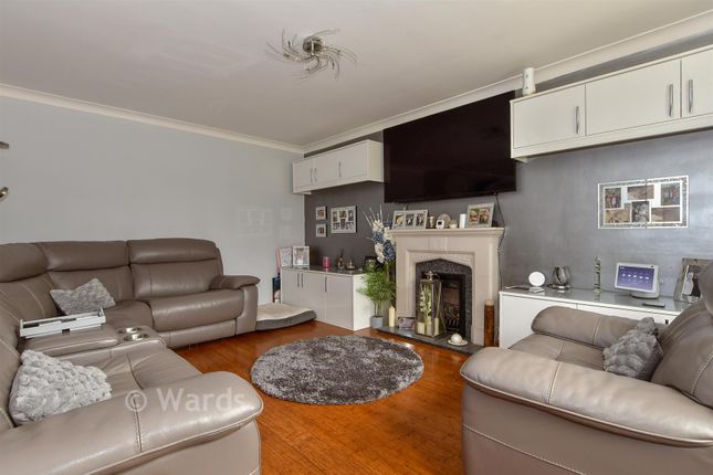 36, Willow Road, Aylesford photo 2