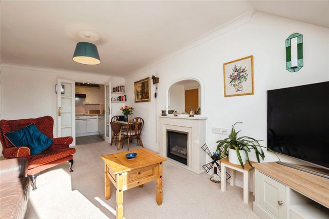 57, Orcombe Court, Exmouth photo 3