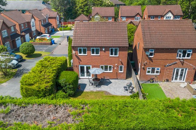 9 Cross Lane South, Warrington photo 2